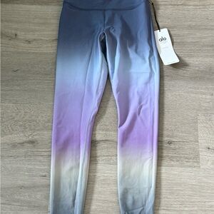 Alo Yoga Gradient Leggings Purple and Gray